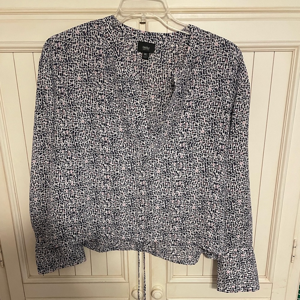 Mossimo Blouse with cinch tie waist and buttoned cuff